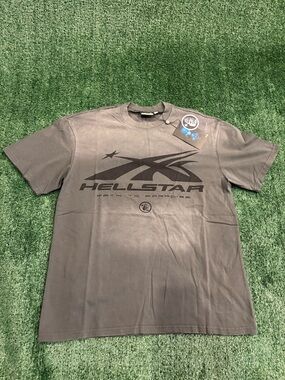 Hellstar Men's Short-Sleeve Graphic Tee in Charcoal Gray